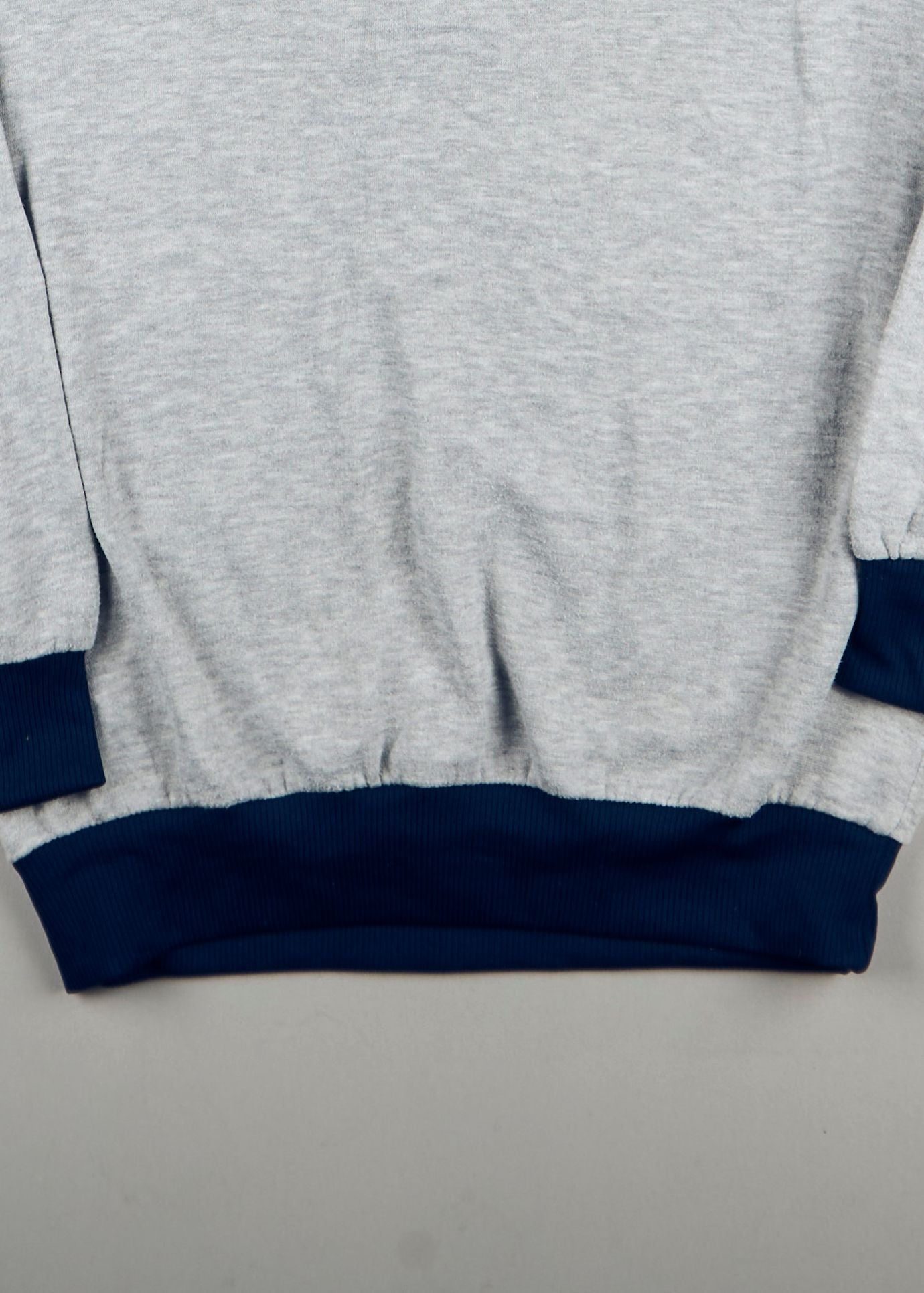 Adidas - Sweatshirts (S)