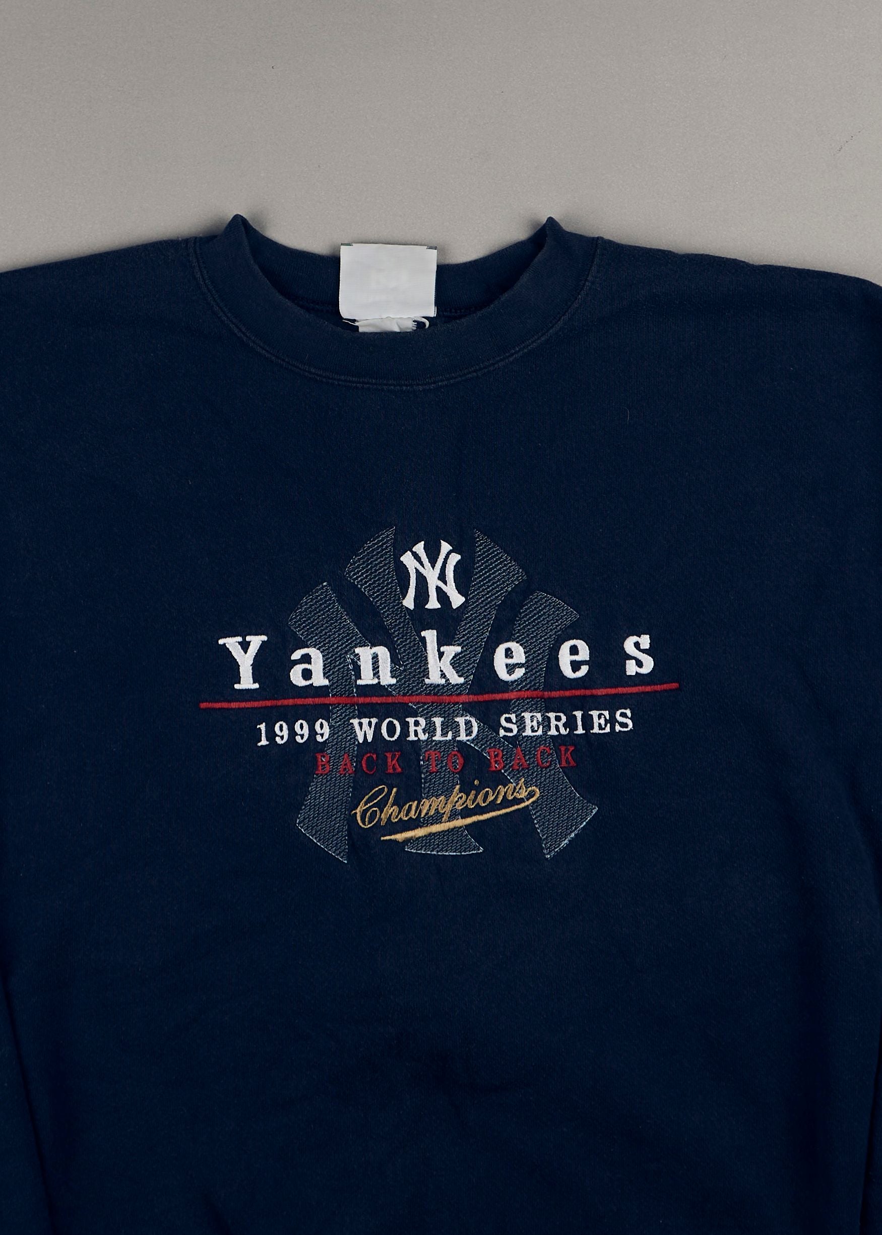 - Sweatshirts (L)