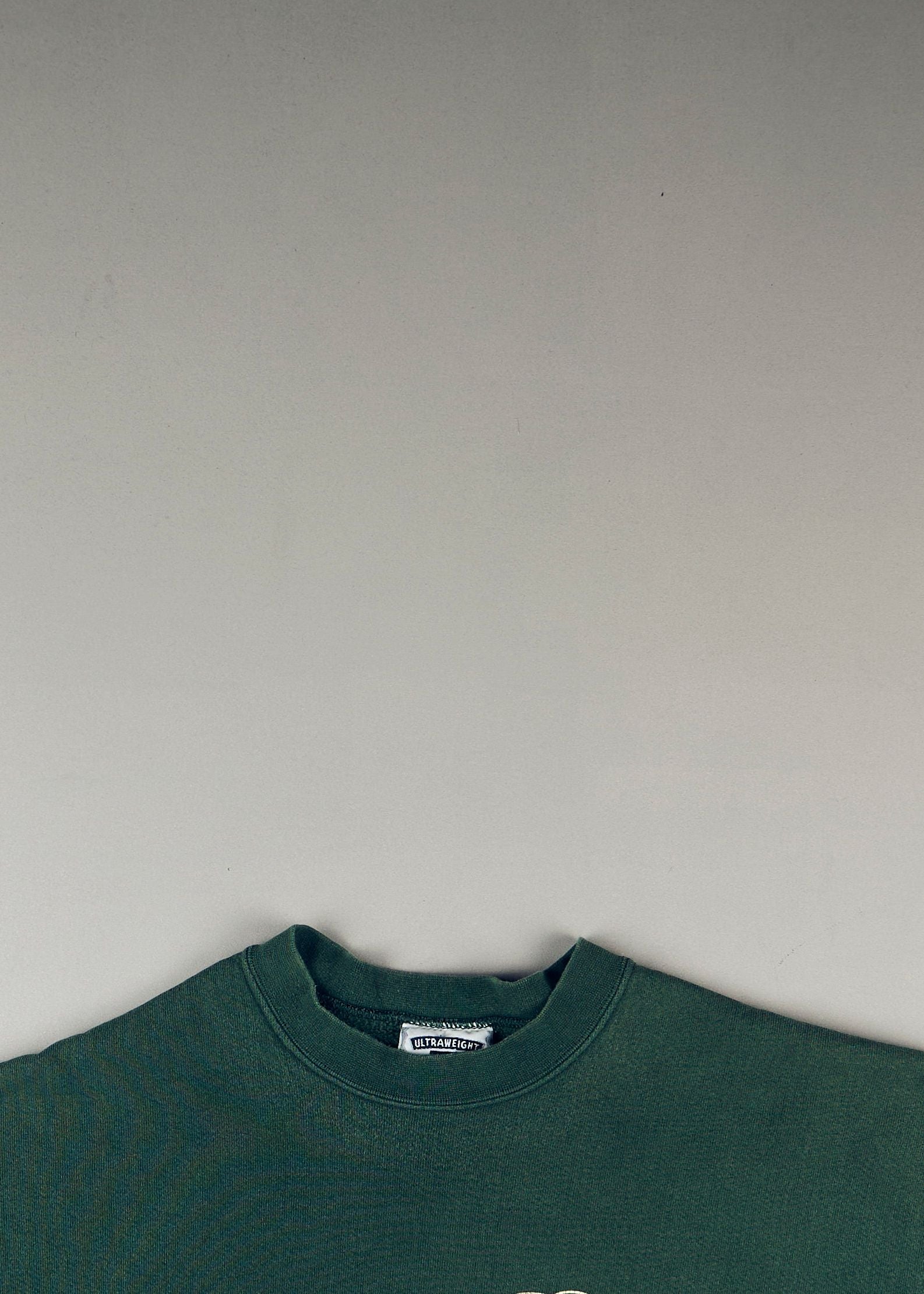 - Sweatshirts (L)