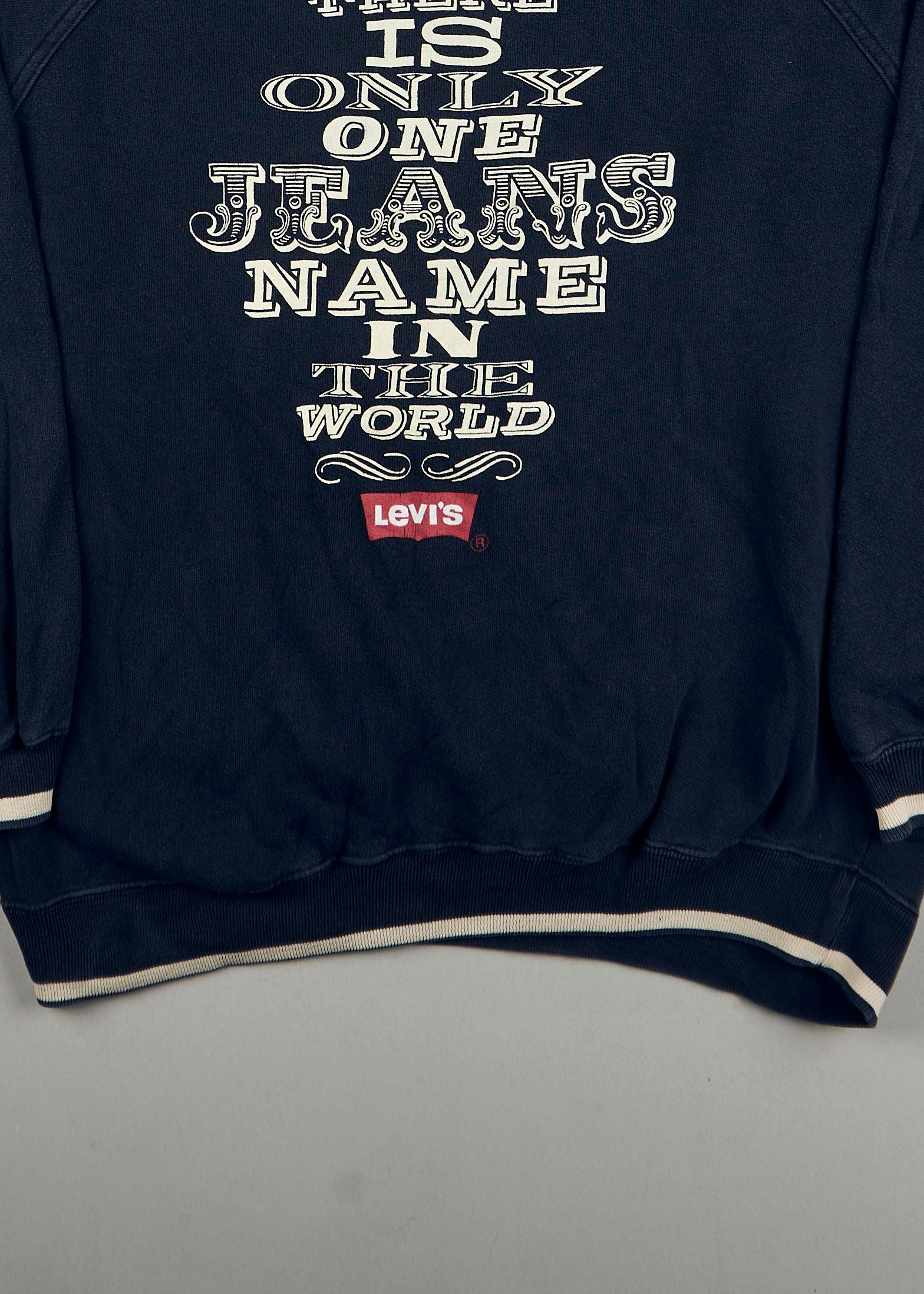 Levi's - Sweatshirts (L)