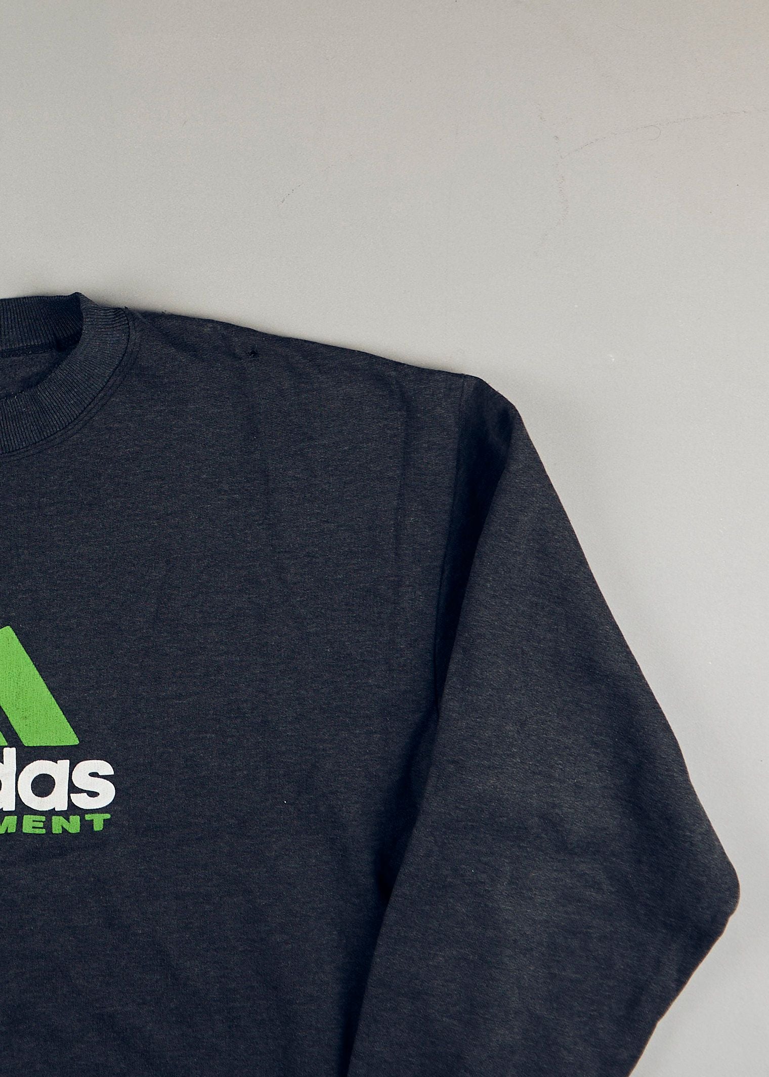 Adidas - Sweatshirts (L)